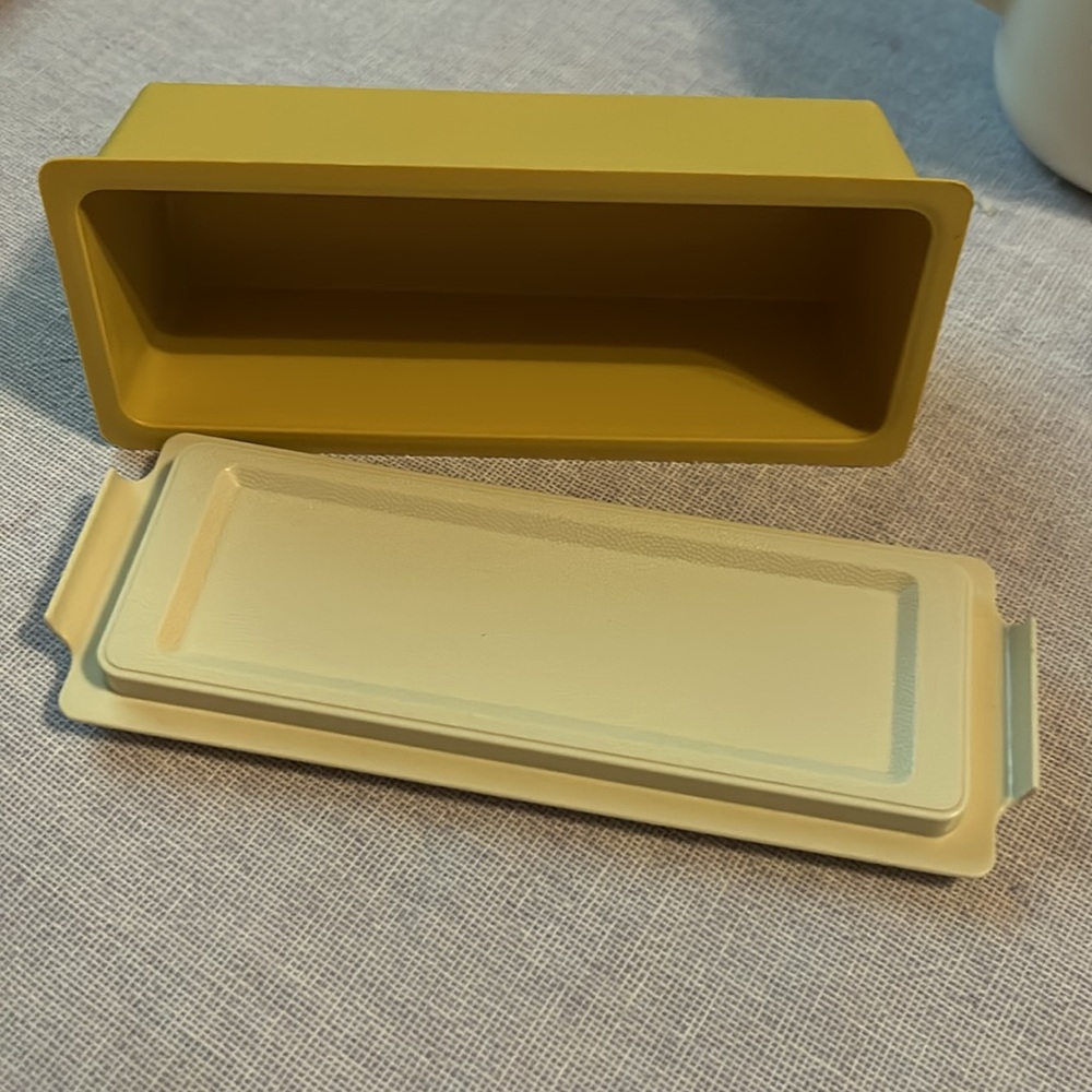 Tupperware set - Picture 3 of 7